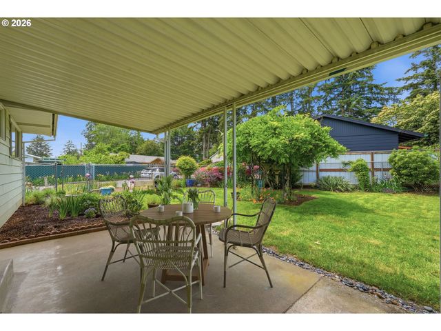 13657 Se SHERMAN Dr, Portland, OR 97233
