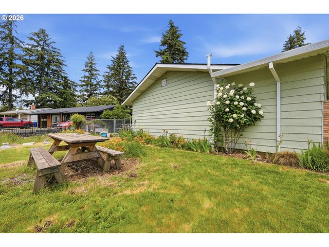 13657 Se SHERMAN Dr, Portland, OR 97233