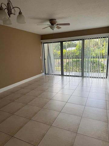 1661 Balfour Point Drive G, West Palm Beach, FL 33411