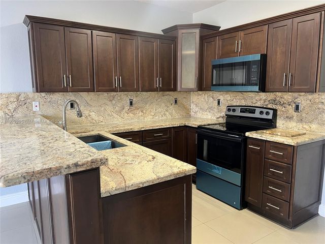 27510 SW 138th Path, Homestead, FL 33032