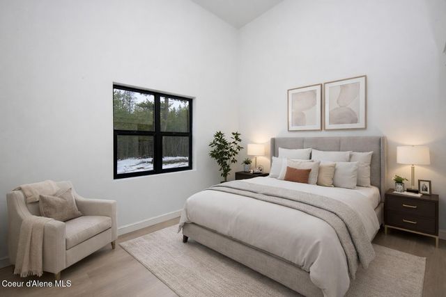 252 Doc Holliday Dr, Spirit Lake, ID 83869