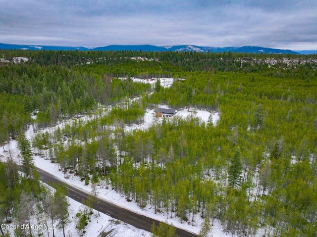 252 Doc Holliday Dr, Spirit Lake, ID 83869