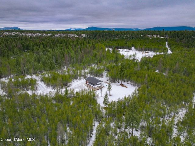 252 Doc Holliday Dr, Spirit Lake, ID 83869