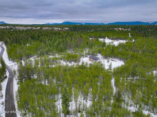 252 Doc Holliday Dr, Spirit Lake, ID 83869