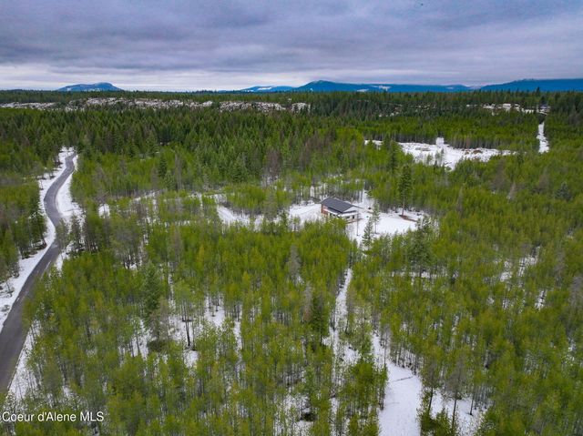 252 Doc Holliday Dr, Spirit Lake, ID 83869