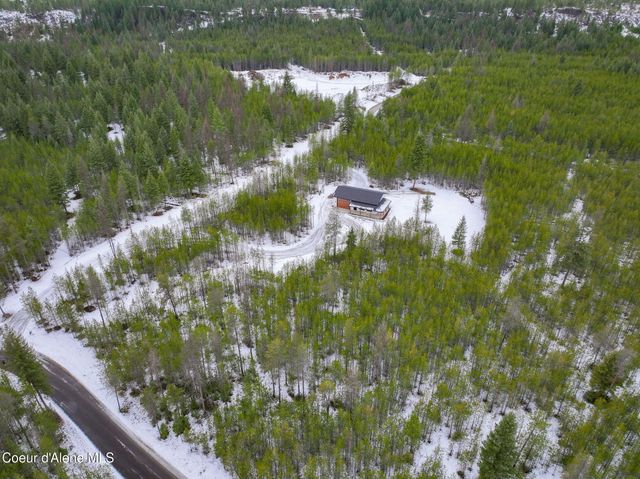 252 Doc Holliday Dr, Spirit Lake, ID 83869