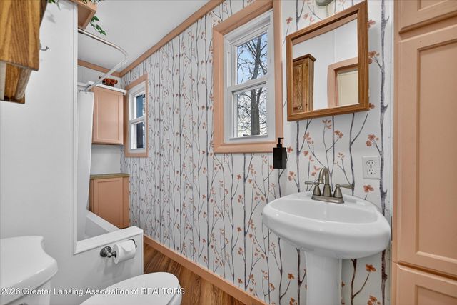 121 Armstrong Street, Leslie, MI 49251