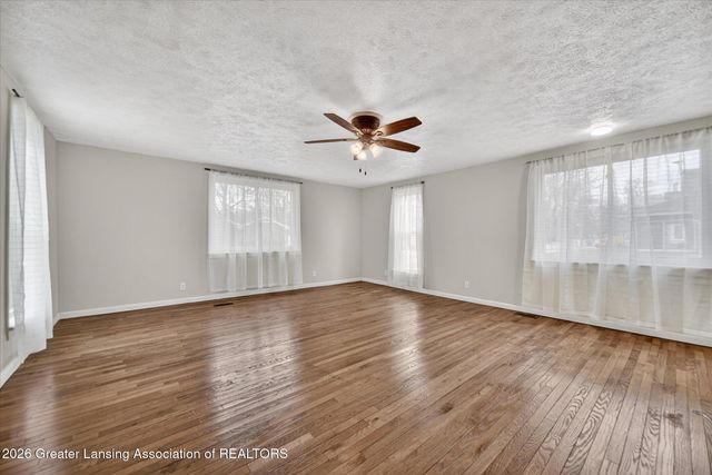 121 Armstrong Street, Leslie, MI 49251