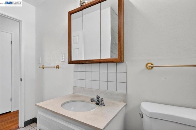 19762 Hathaway Ave, San Lorenzo, CA 94541
