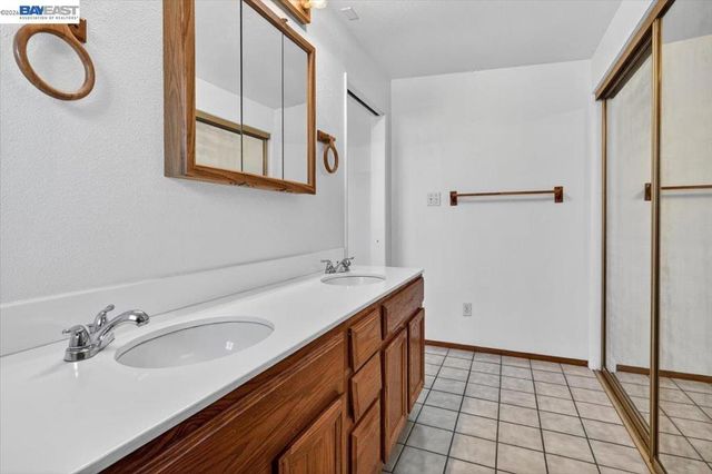 19762 Hathaway Ave, San Lorenzo, CA 94541