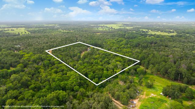 242 Cody LN, Bastrop, TX 78602