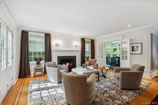 18 Richbell Road, Scarsdale, NY 10583