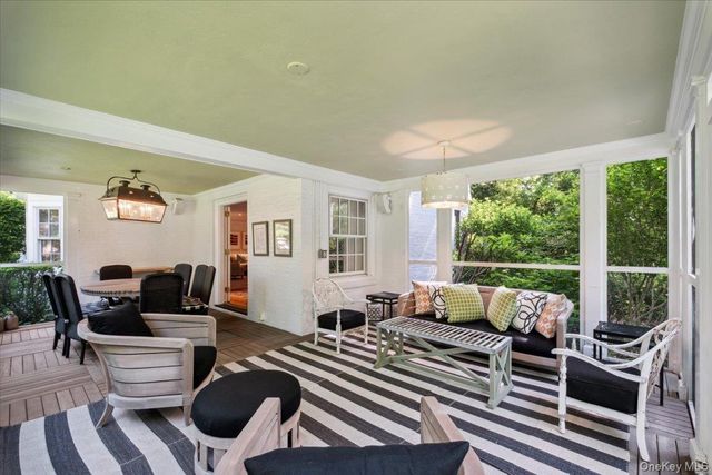 18 Richbell Road, Scarsdale, NY 10583