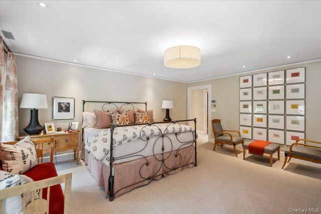 18 Richbell Road, Scarsdale, NY 10583