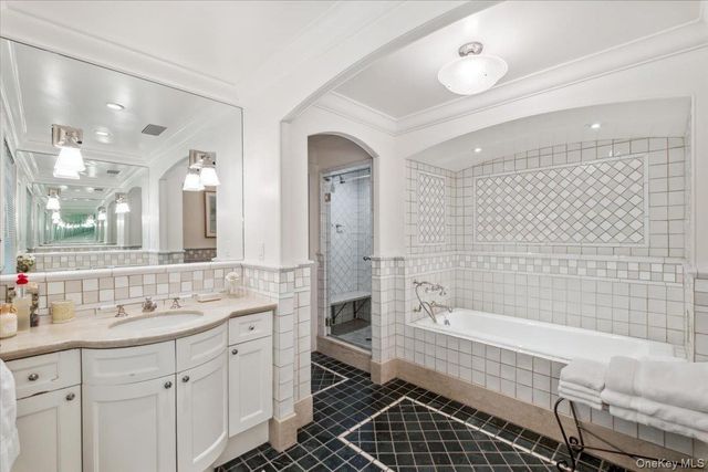 18 Richbell Road, Scarsdale, NY 10583