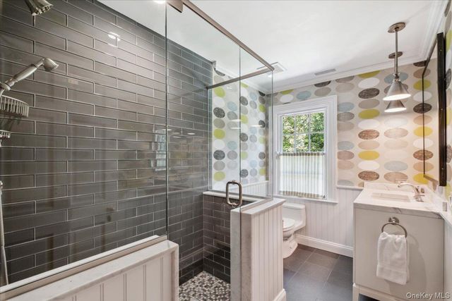 18 Richbell Road, Scarsdale, NY 10583