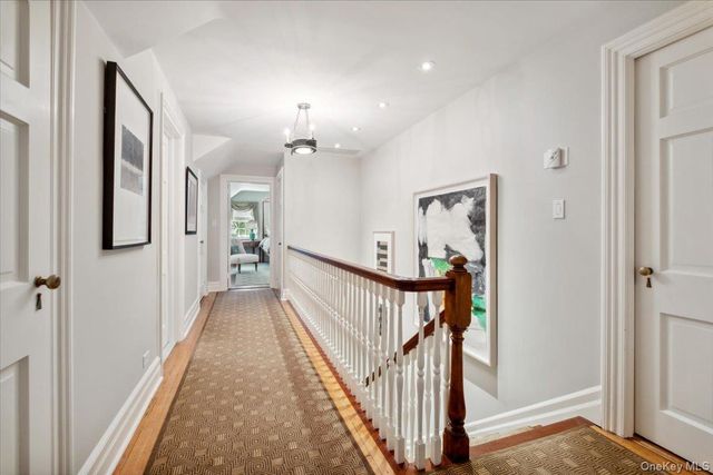 18 Richbell Road, Scarsdale, NY 10583