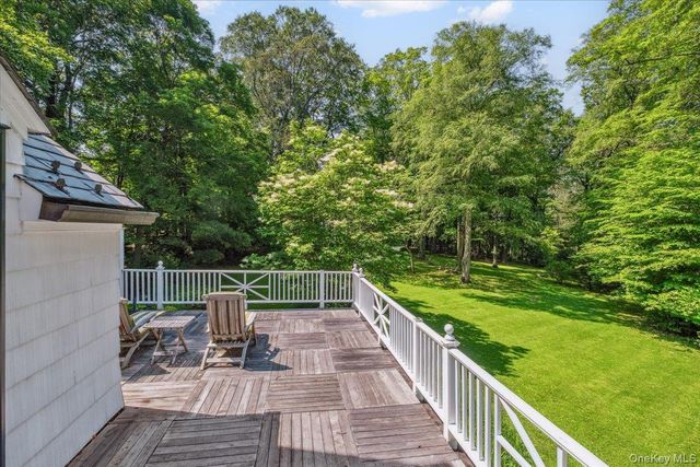 18 Richbell Road, Scarsdale, NY 10583