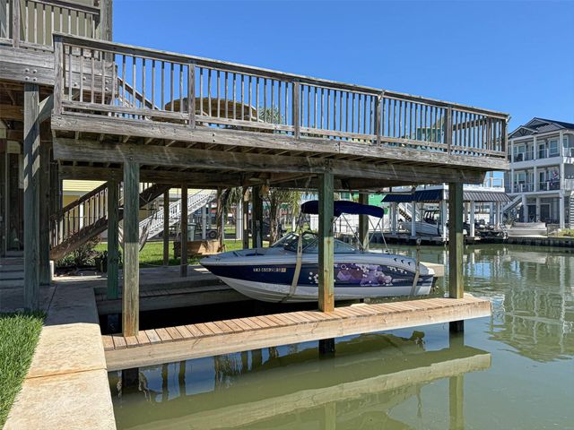 22019 Frio Drive, Galveston, TX 77554