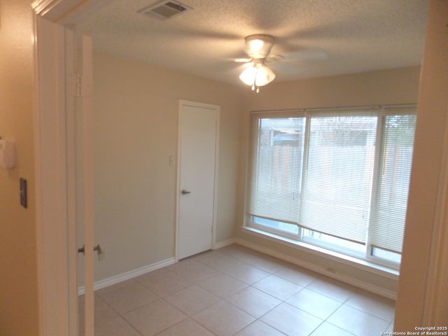 7427 Silent Path, San Antonio, TX 78250