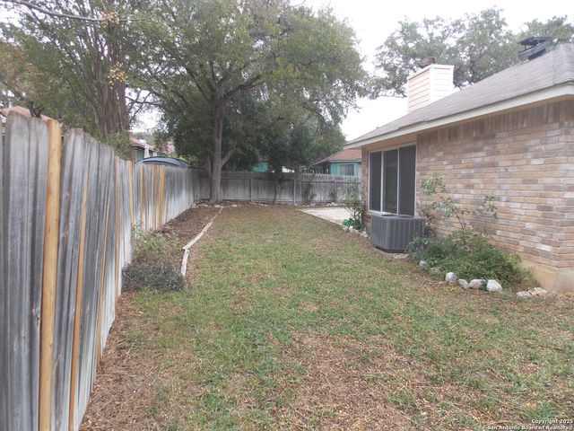 7427 Silent Path, San Antonio, TX 78250
