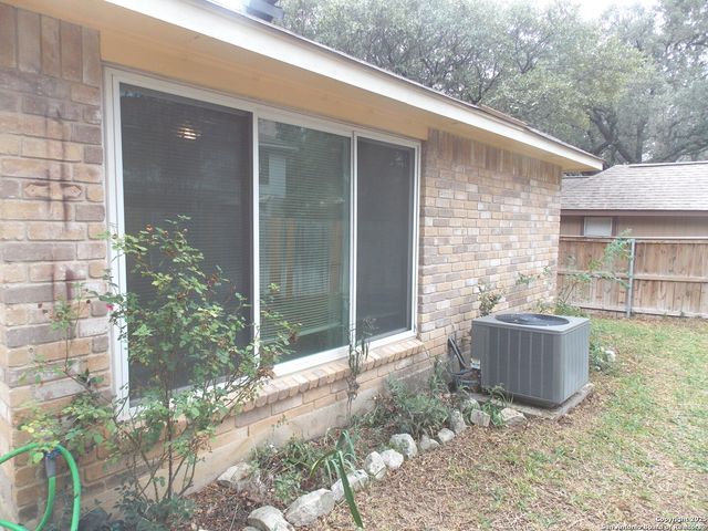 7427 Silent Path, San Antonio, TX 78250