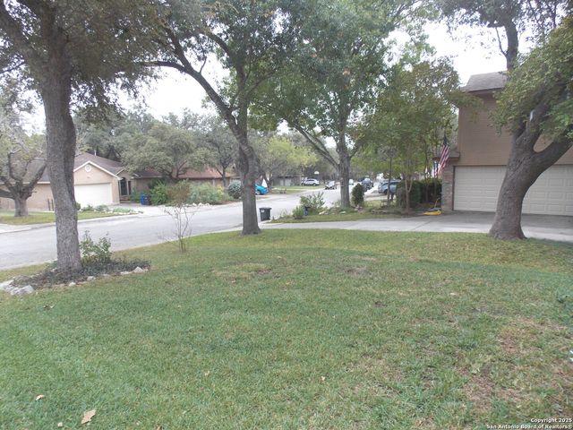 7427 Silent Path, San Antonio, TX 78250