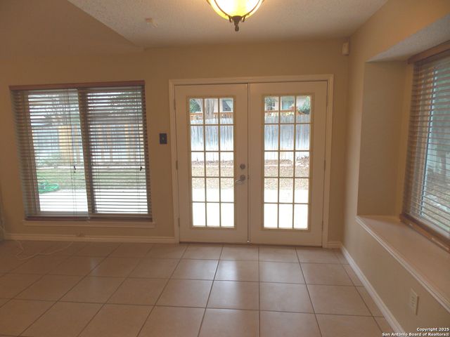 7427 Silent Path, San Antonio, TX 78250