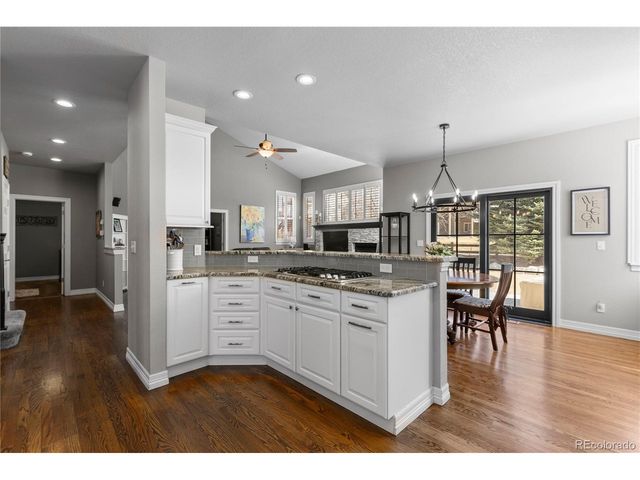 10148 Mockingbird Ln, Highlands Ranch, CO 80129