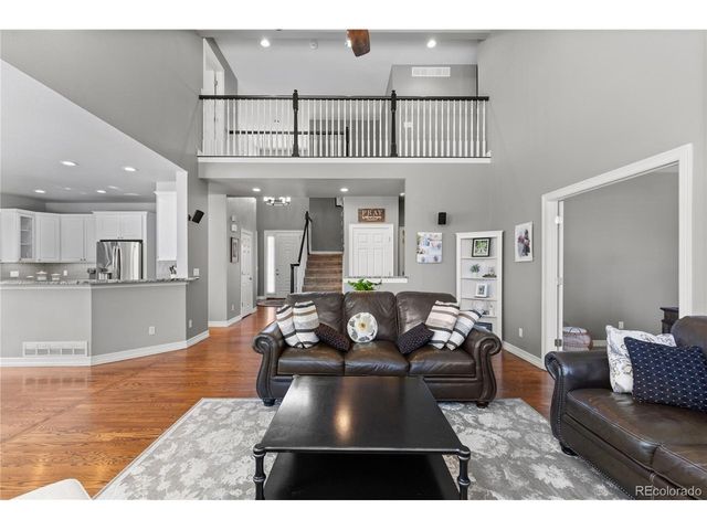 10148 Mockingbird Ln, Highlands Ranch, CO 80129