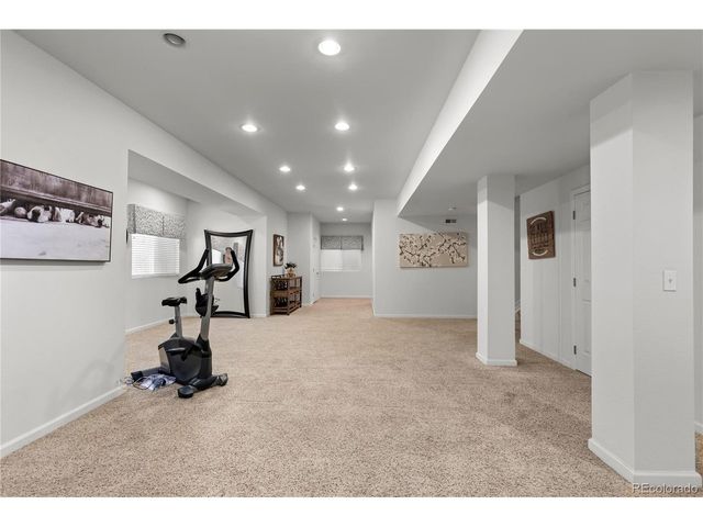 10148 Mockingbird Ln, Highlands Ranch, CO 80129