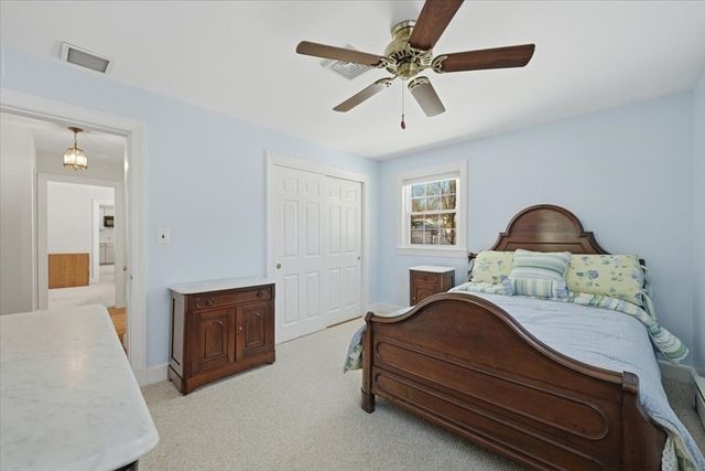 130 Braemoor Rd, Brockton, MA 02301