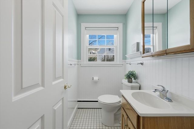 130 Braemoor Rd, Brockton, MA 02301