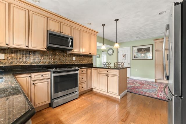 16 Adams St, Danvers, MA 01923