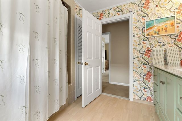 16 Adams St, Danvers, MA 01923