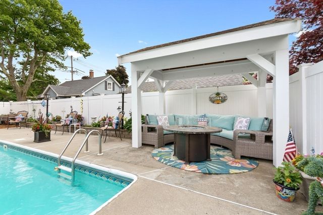 16 Adams St, Danvers, MA 01923