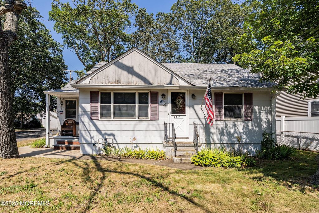 2821 Herbertsville Road, Point Pleasant, NJ 08742