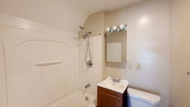 202 Goddard Avenue, Bridgeport, CT 06610
