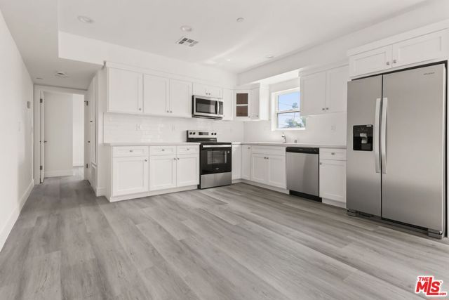 2936 West Boulevard 2, Los Angeles, CA 90016