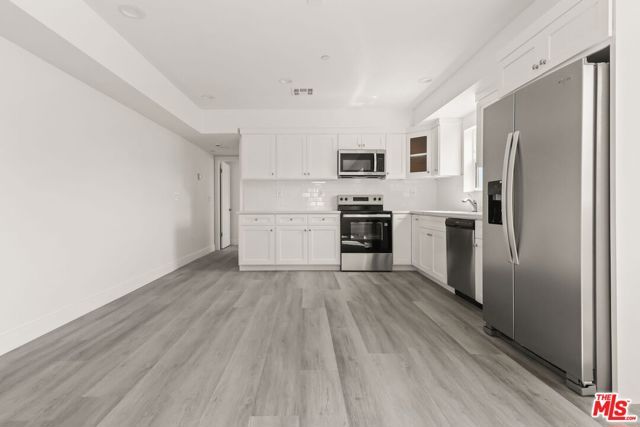 2936 West Boulevard 2, Los Angeles, CA 90016