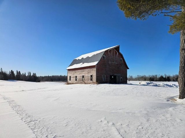 21601 300th Street, Bagley, MN 56621