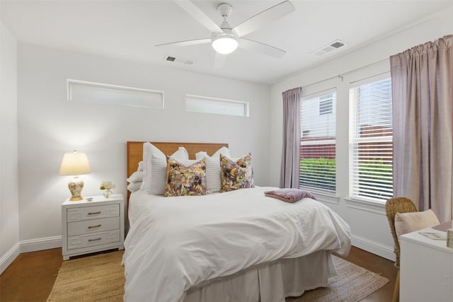 1715 Lewis Court, Dallas, TX 75206