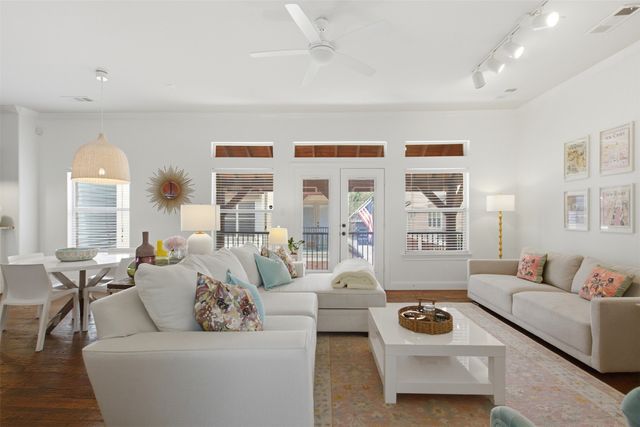 1715 Lewis Court, Dallas, TX 75206