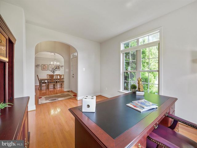 249 LEWIS WASHINGTON DR, Charles Town, WV 25414