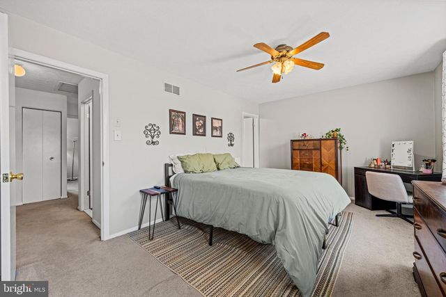 4318 SYCAMORE DR, Hampstead, MD 21074