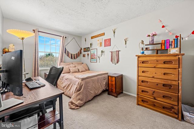 4318 SYCAMORE DR, Hampstead, MD 21074