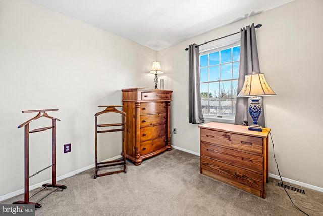 4318 SYCAMORE DR, Hampstead, MD 21074