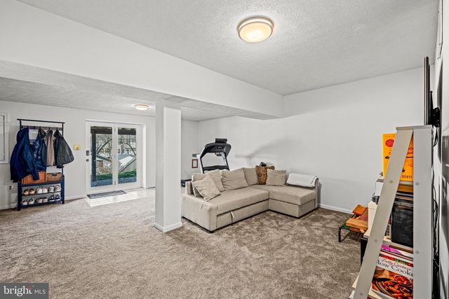 4318 SYCAMORE DR, Hampstead, MD 21074