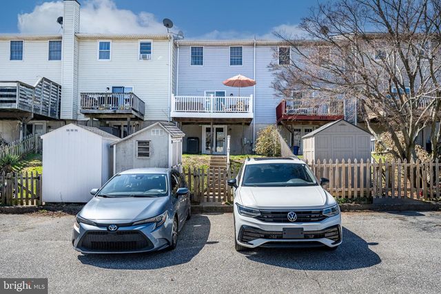 4318 SYCAMORE DR, Hampstead, MD 21074