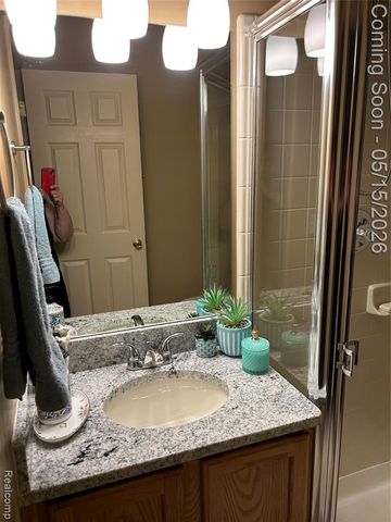 41011 Williams Street 246, Grand Blanc, MI 48439